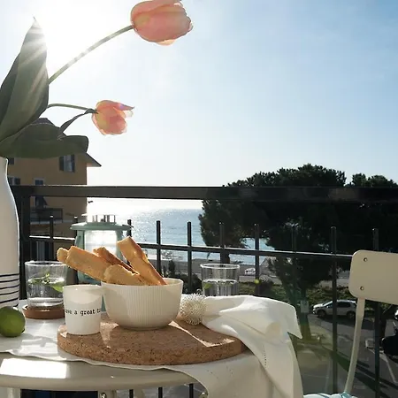Kaia Light, Sea And Relaxation In Apartment Ospedaletti
